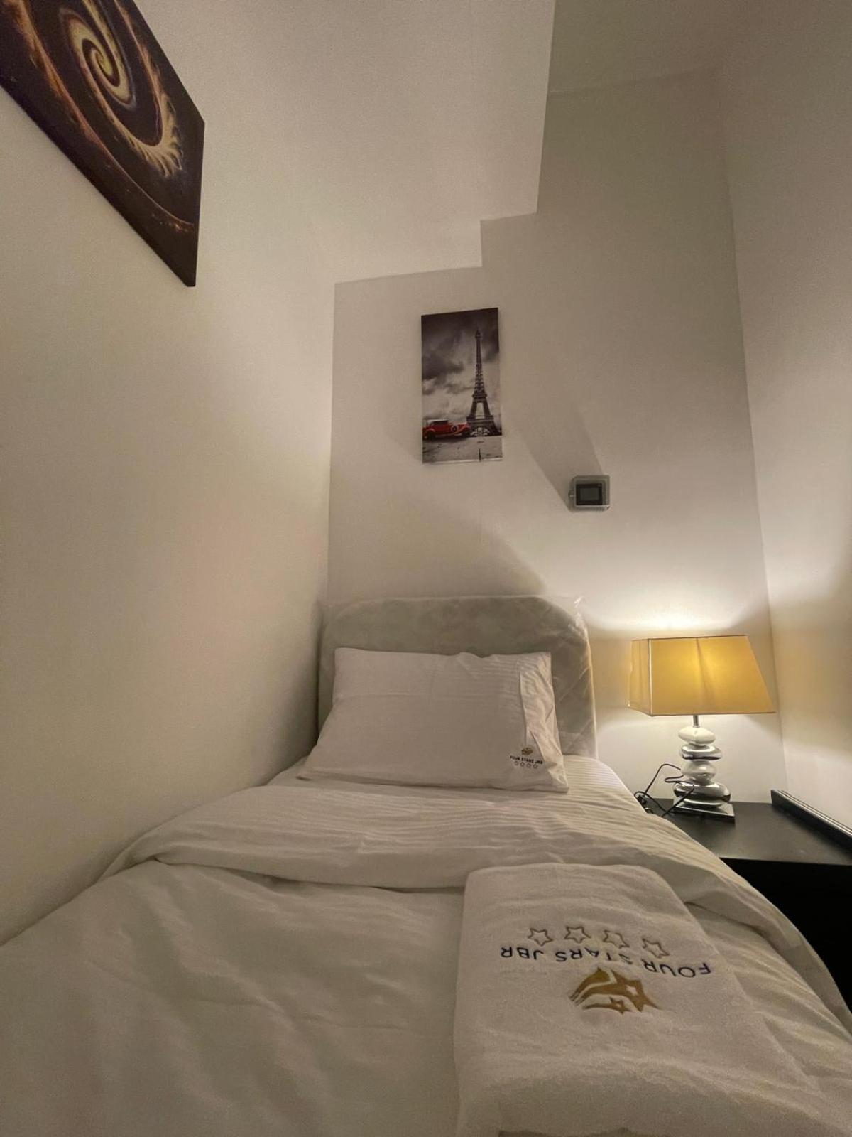 ホテル Four Stars Dubai Marina Jbr エクステリア 写真