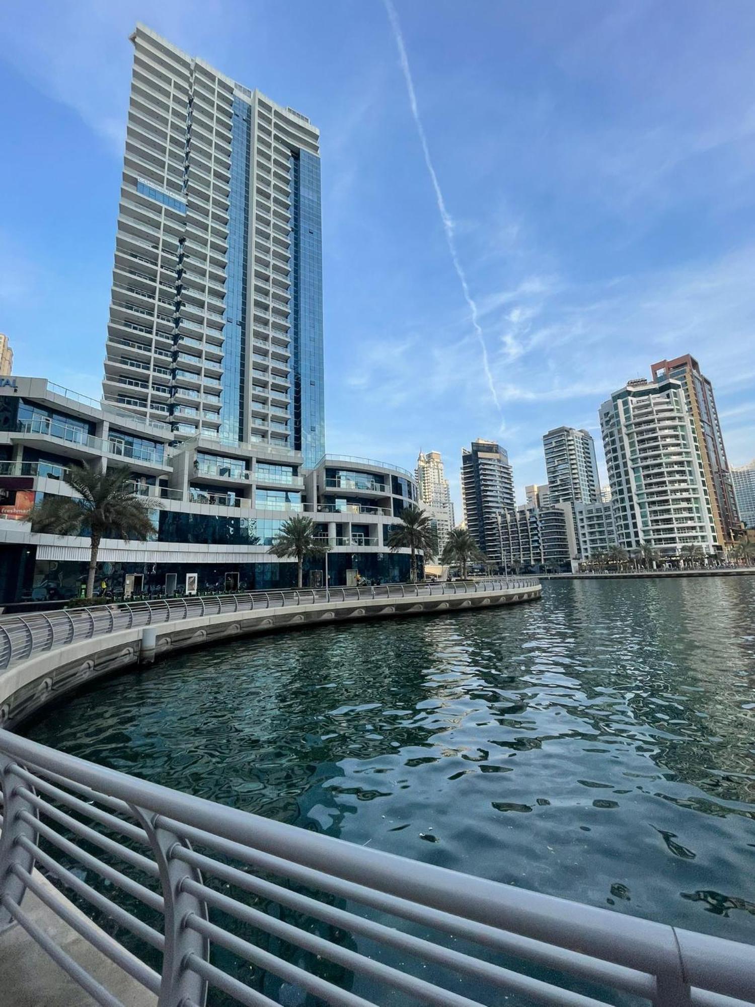 ホテル Four Stars Dubai Marina Jbr エクステリア 写真