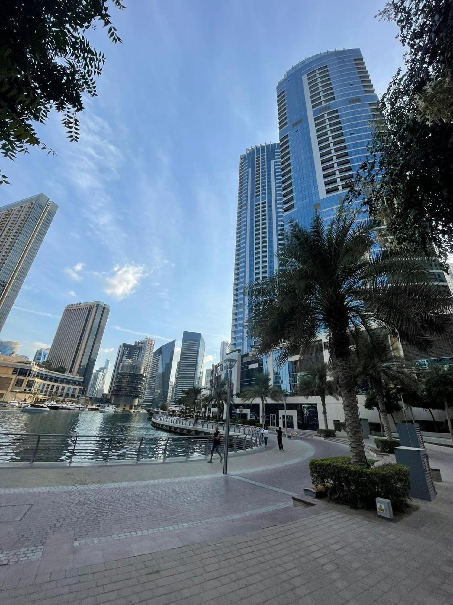 ホテル Four Stars Dubai Marina Jbr エクステリア 写真