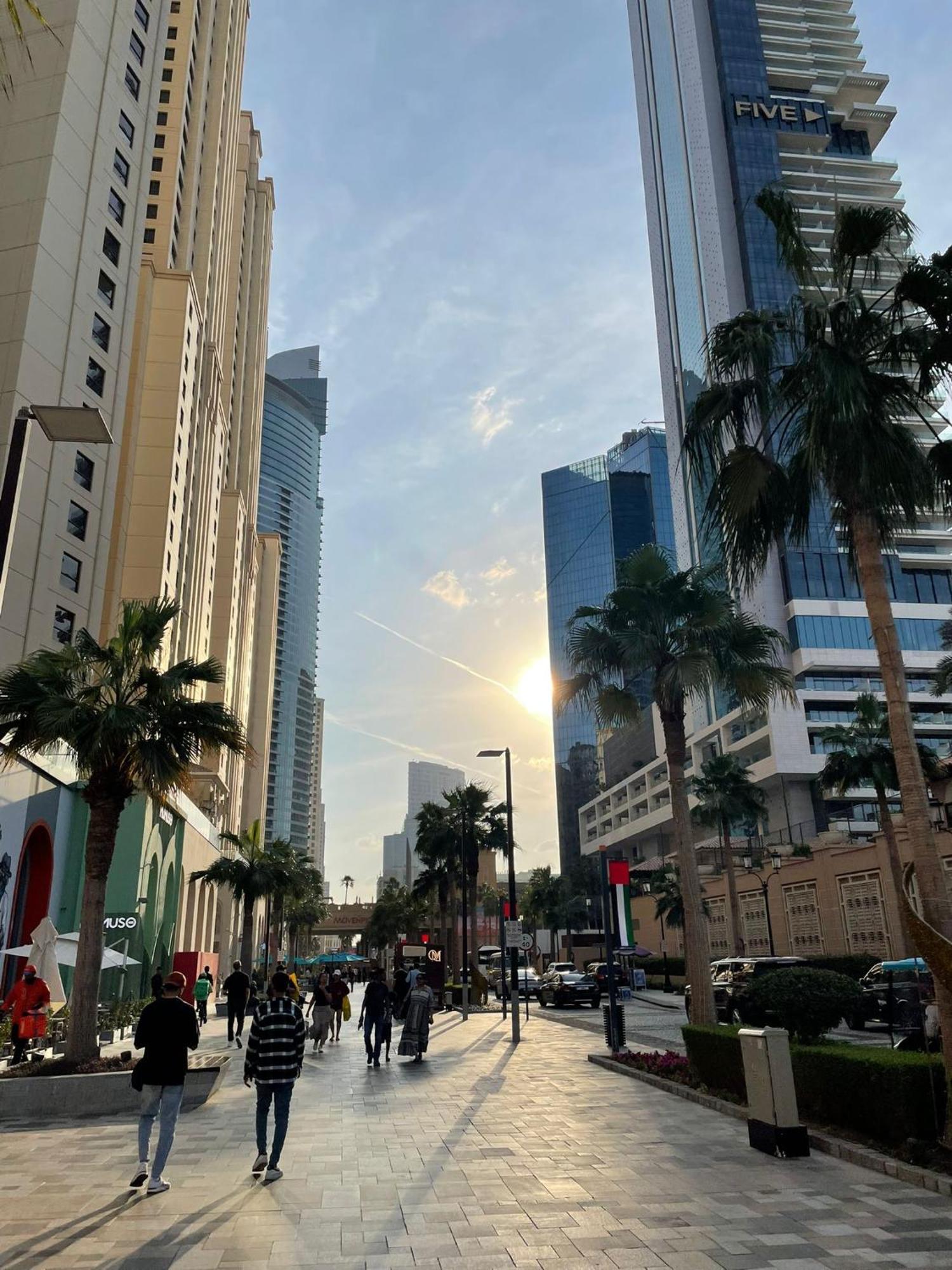 ホテル Four Stars Dubai Marina Jbr エクステリア 写真