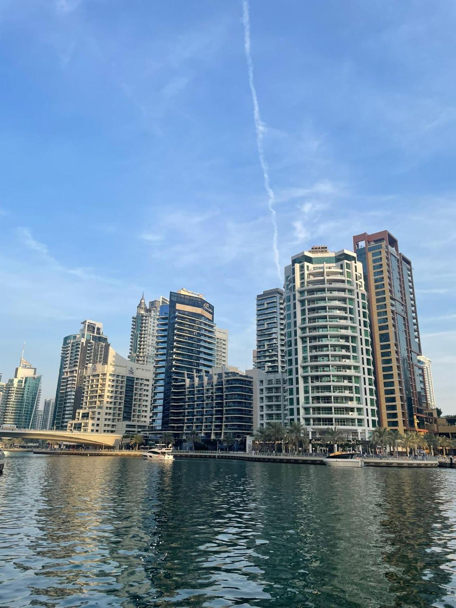 ホテル Four Stars Dubai Marina Jbr エクステリア 写真