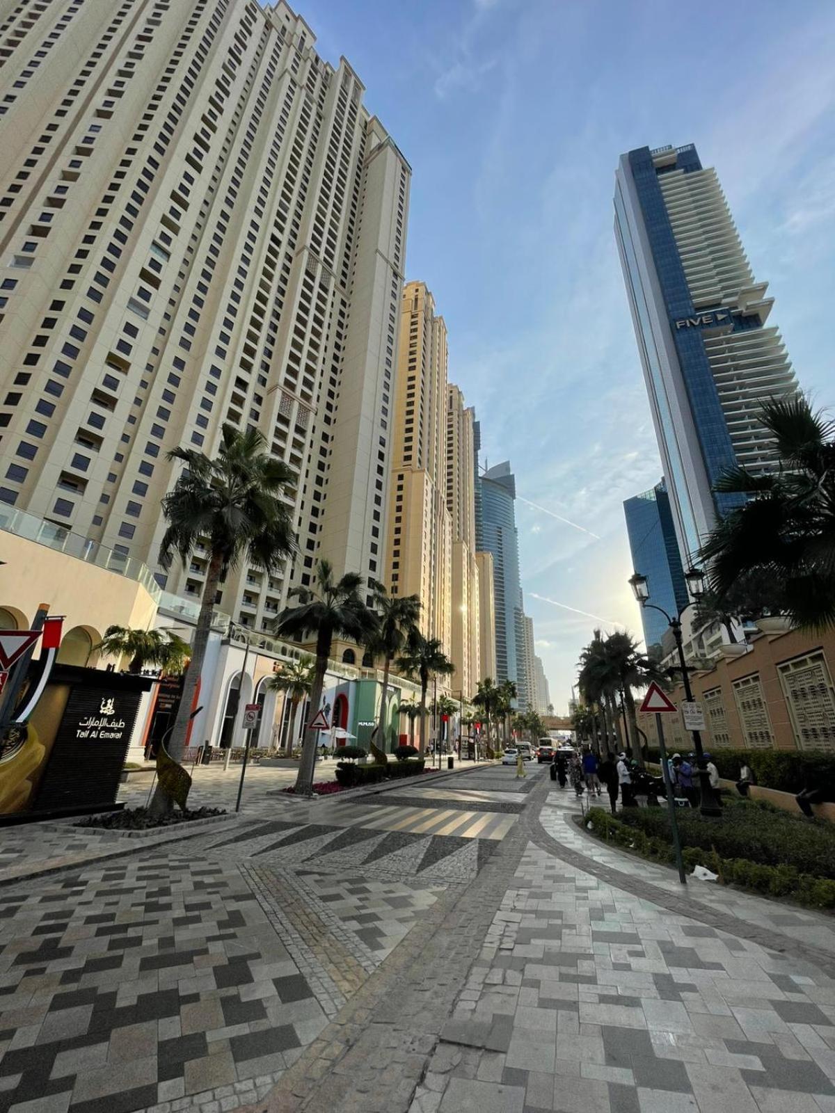 ホテル Four Stars Dubai Marina Jbr エクステリア 写真